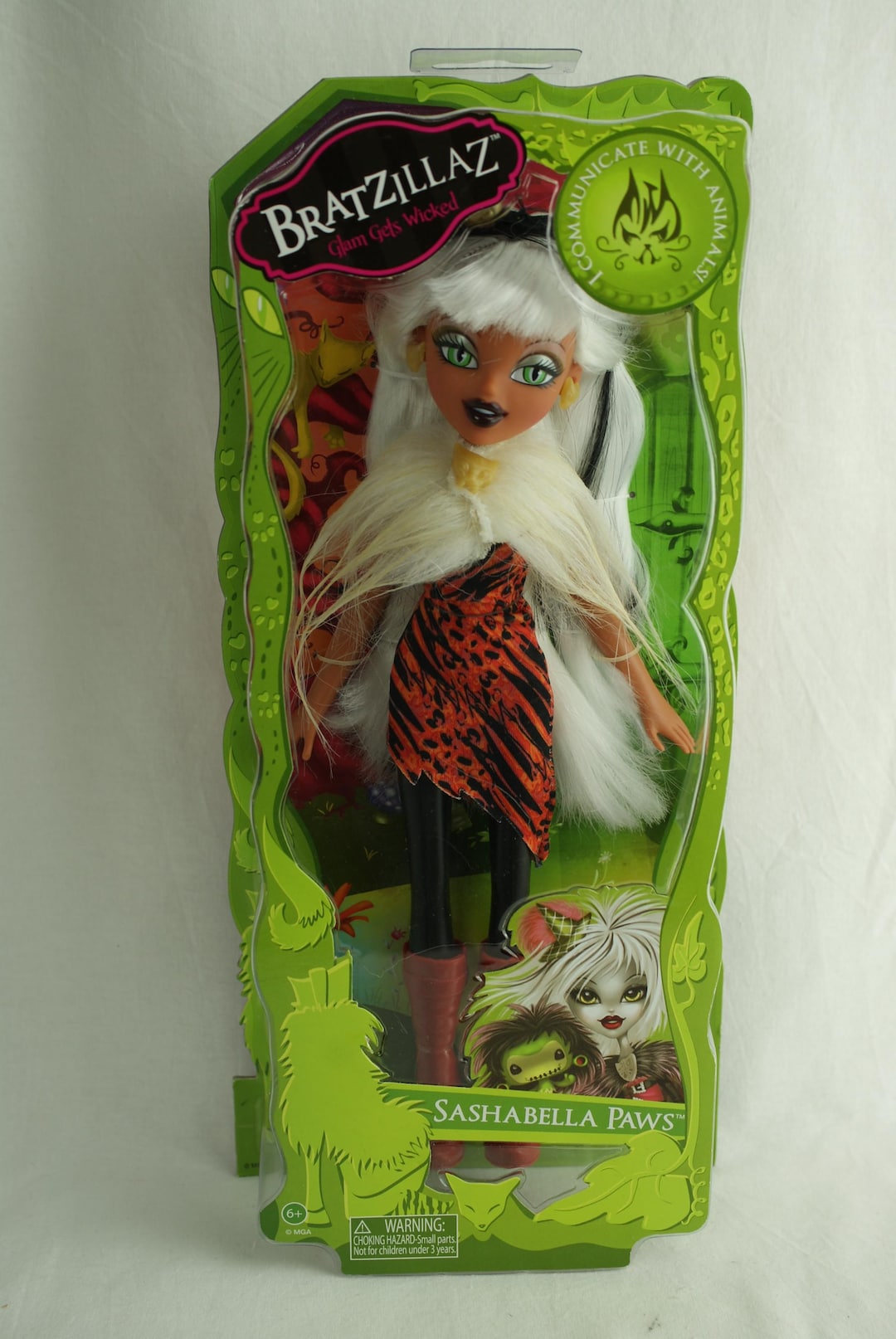 Bratzillaz Sashabella Paws Pet - Fluffinscruff Doll With Light-Up Eyes & Sound