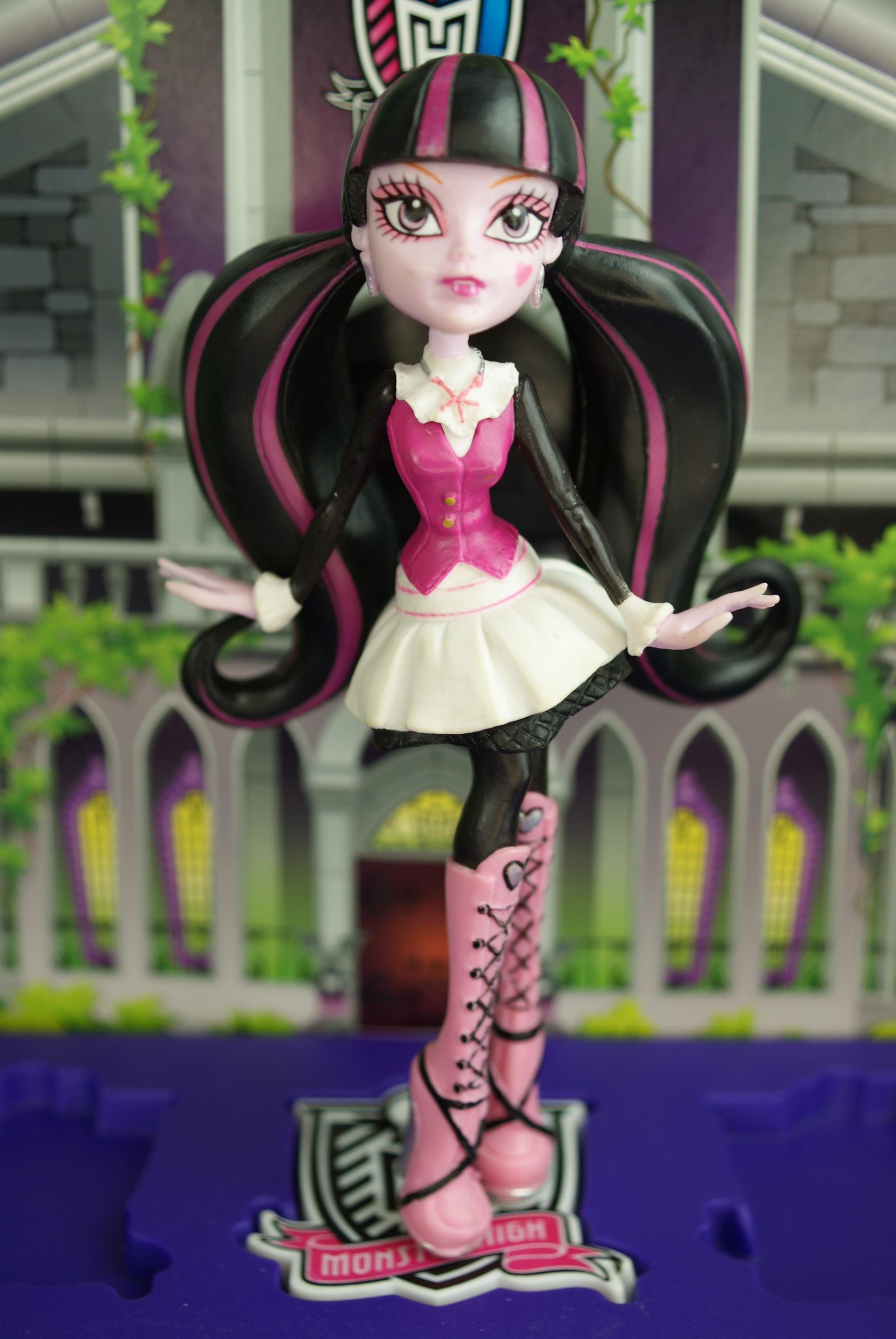 Monster High Collection #2 Draculaura Figure RBA Figurine Mattel