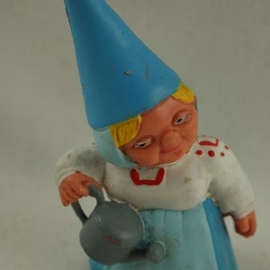 David the Gnome Rien Poortvliet David de Kabouter pvc figure Lisa watering can blue female 80s 3