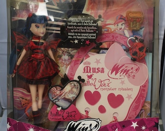 Winx Club Halloween Monster Mission Musa doll Rainbow Giochi Preziosi boxed 10s