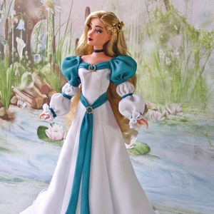 The swan princess doll top