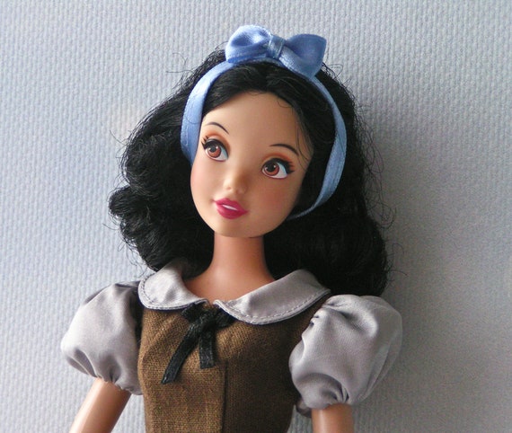Muñeca de outlet blancanieves grande