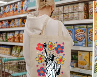 Floral Statue of Liberty Shirt | Feminine 4th of July Tee | Patriotic USA Shirt | Lady Liberty Flower Graphic | Independence Day Shirt
