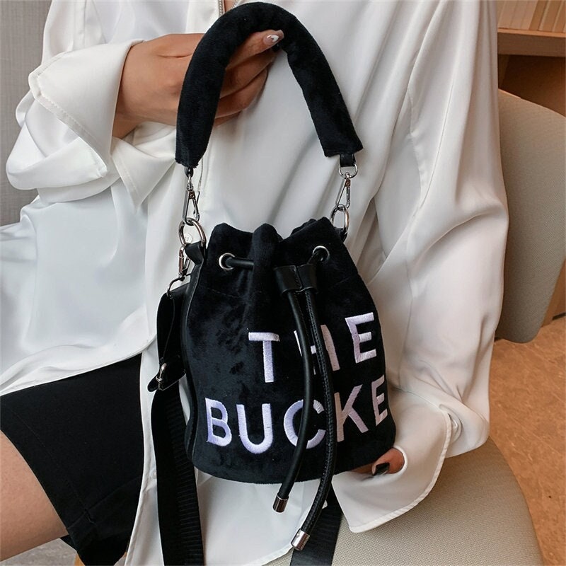 Buckle Decor Shoulder Bucket Bag