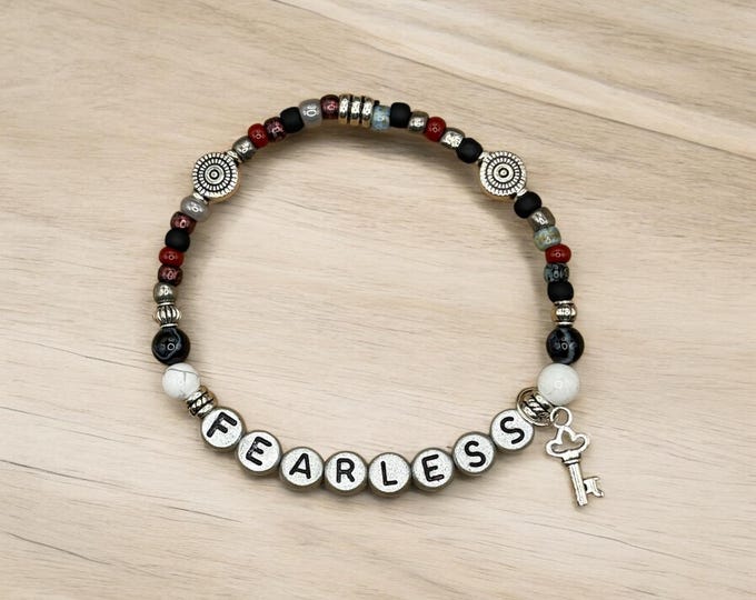 FEARLESS Bracelet, Word Bracelet, Affirmation Bracelet, Gem Bracelet, Positive Saying Bracelet, Love Gift, Gift for Her, Loved One Gift