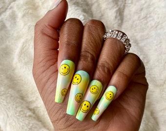 Featured image of post Happy Sad Face Nails Black And White