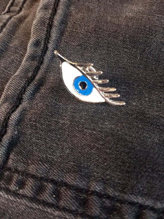 eye pin, evil eye pin,eyeball pin,eyeball,evil eye