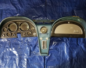 1963 - 1967 Corvette C2 Dash w/Accessories Pre-owned