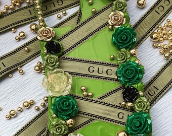 Handmade Decoden Phone Case, Roses and Pearls, Crystal and Green, Gift for her