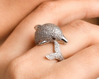 SURANO DESIGN JEWELRY Sterling Silver CZ Stones 15 Heart Dolphin Ladies Ring SURANO DESIGN JEWELRY Sterling Silver CZ Stones 15 Heart Dolphin Ladies Ring