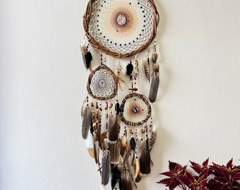 Handmade Crystal Dreamcatcher for Anxiety & Stress Relief, Boho Shamanic Protection Decor with Natural Healing Stones, Unique Gift