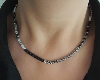 Handgeweven kralenketting zwart grijs wit zaad kraal buisvormige visgraatketting kralen touw ketting