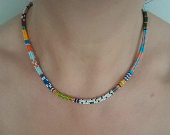 Handgeweven veelkleurige kralenketting, buisvormige visgraatketting kralenkoordketting