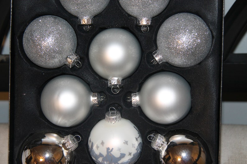 Santa/'s Quarters Holiday Ornaments White Frost Silver Glitter and Silver Shiny Nativity Scene