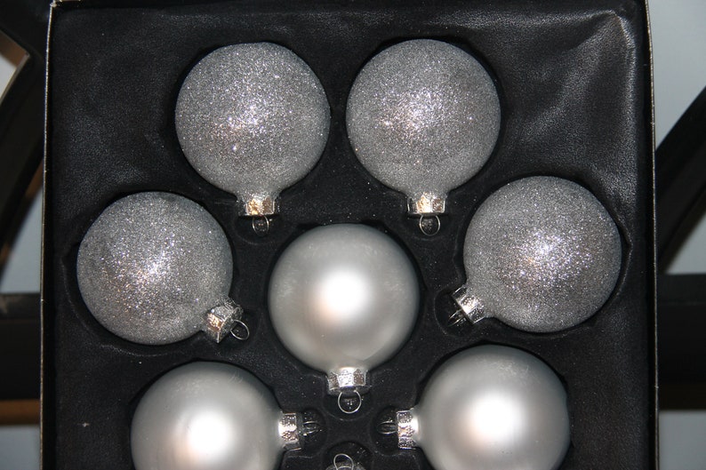 Santa/'s Quarters Holiday Ornaments White Frost Silver Glitter and Silver Shiny Nativity Scene