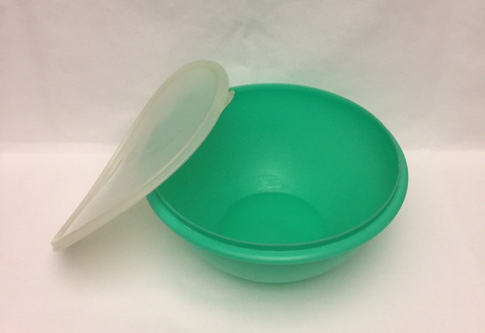 Vintage Tupperware 12 cup Fix n Mix Large Jadeite Green Bowl Etsy