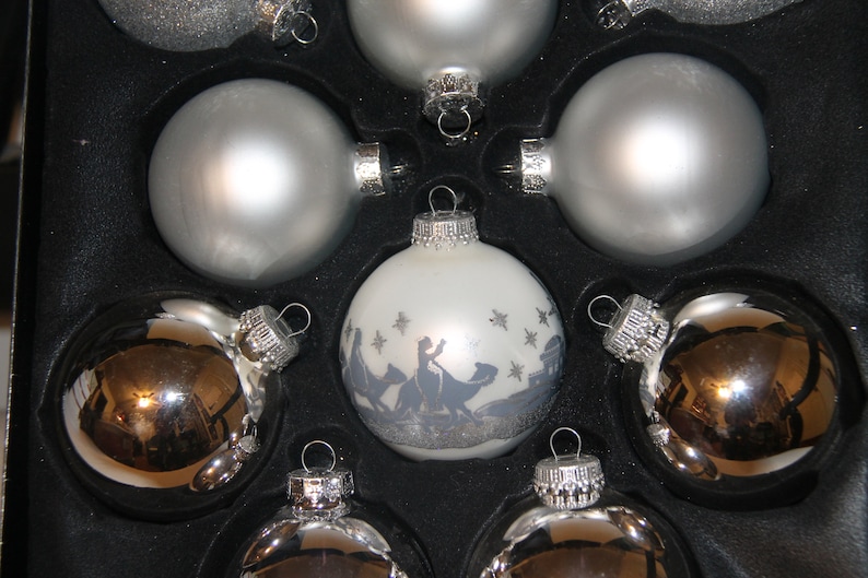 Santa/'s Quarters Holiday Ornaments White Frost Silver Glitter and Silver Shiny Nativity Scene