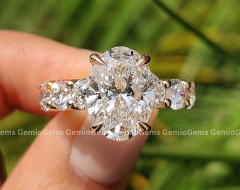 Anillo de compromiso con diamante cultivado en laboratorio de talla ovalada de 3,2 quilates, anillo de oro macizo de 14 quilates, anillo con halo oculto, anillo con engaste pavé, regalo de aniversario, anillo de bodas