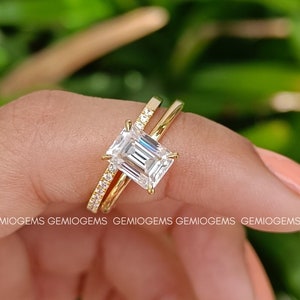 2 Ct Emerald Cut Solitaire Ring Set, Solitaire Moissanite Wedding Set, Pave Accent 14k Yellow Gold Engagement Ring Set, Bridal Ring Set