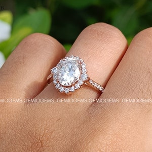 2 CT Oval Cut Moissanite Halo Engagement Ring, 14K Solid Gold Ring, Art Deco Ring, Migraine Ring, Anniversary Gift For Her, Handmade Jewelry