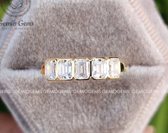 1 TCW Emerald Cut Moissanite Wedding Band, 14K Solid Gold Band, Five Stone Band, Bezel Setting Band, Matching Band, Anniversary Gift For Her