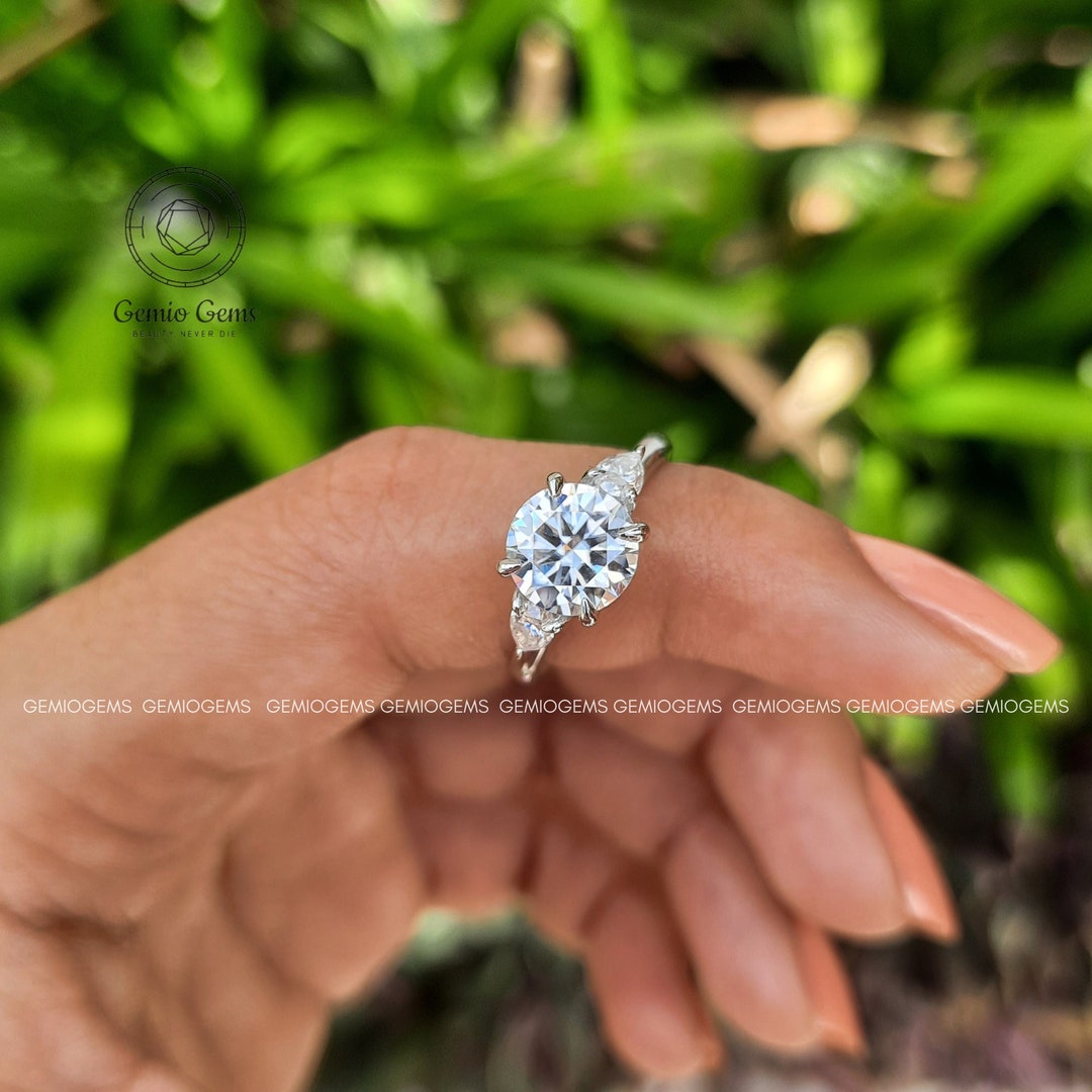 Shop Sky 2.5 Carat Oval Wedding Ring 14k White Gold