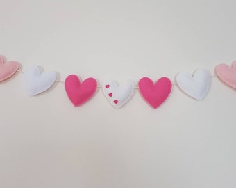 Felt Heart Garland in Pink and White