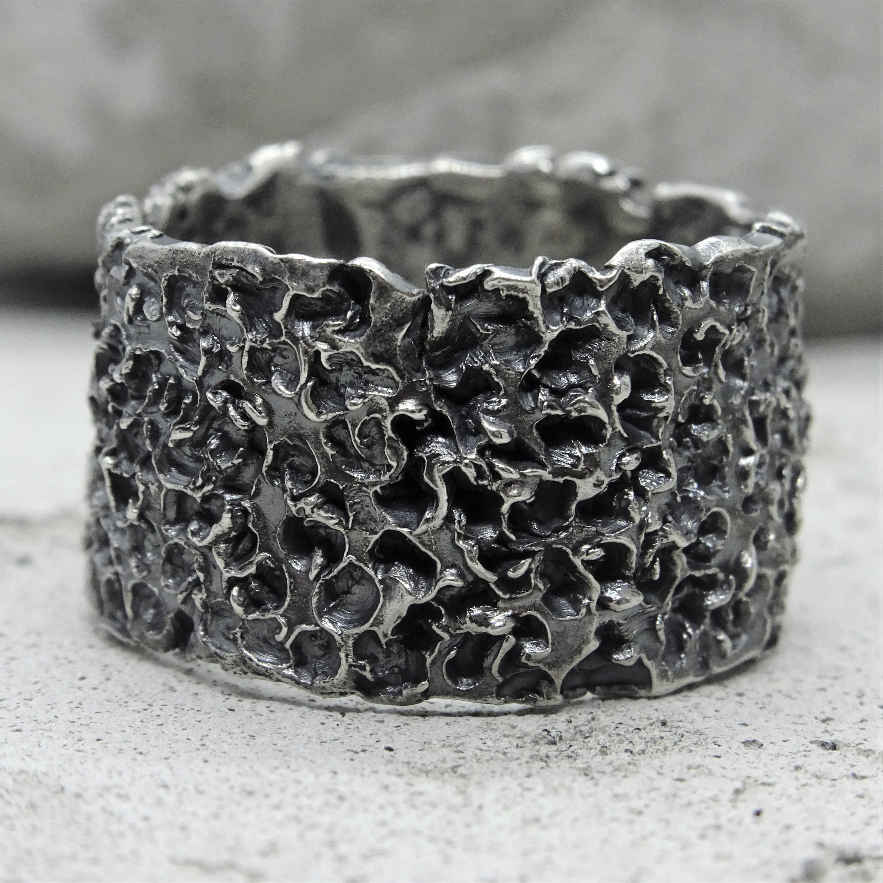 【BLACKPURPLE】HEAVY CRYSTALDE RING Black Wedding Band Alexandrite Ring Tungsten Carbide Purple