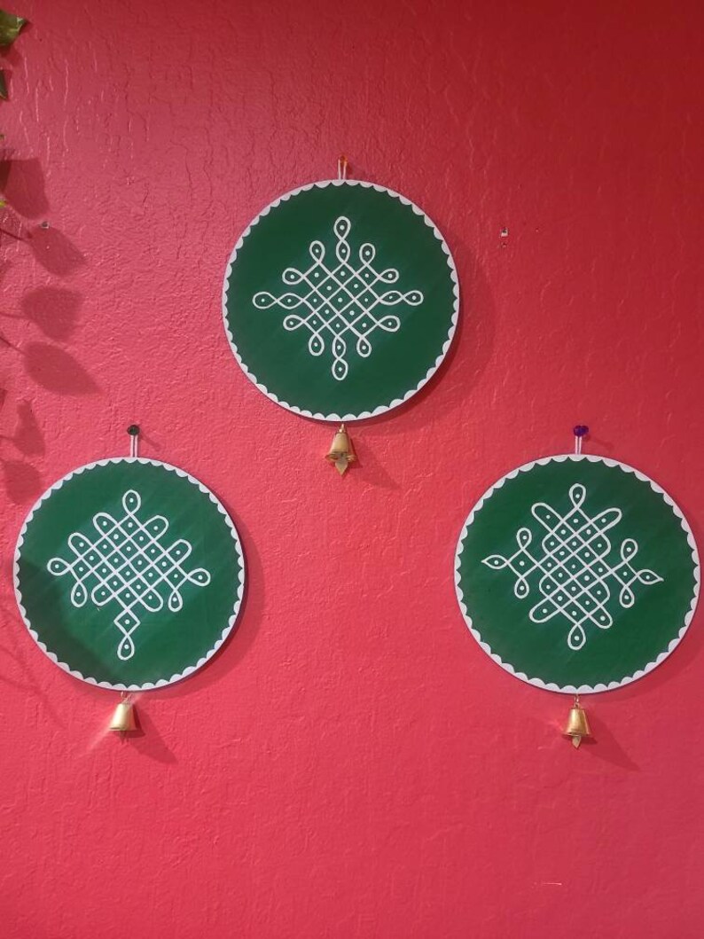 Kolam designs on wood plate. Perfect for backdrop/festive/wall | Etsy