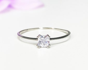 Dainty Solitaire Ring Silver Square Cut CZ diamond Women. Delicate Silver Ring, Promise Ring Gift for Her, Square Cut Silver Ring Women