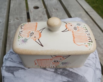 Highland Cow Butter Dish: Hand-Painted Farmhouse Decor,  country house.