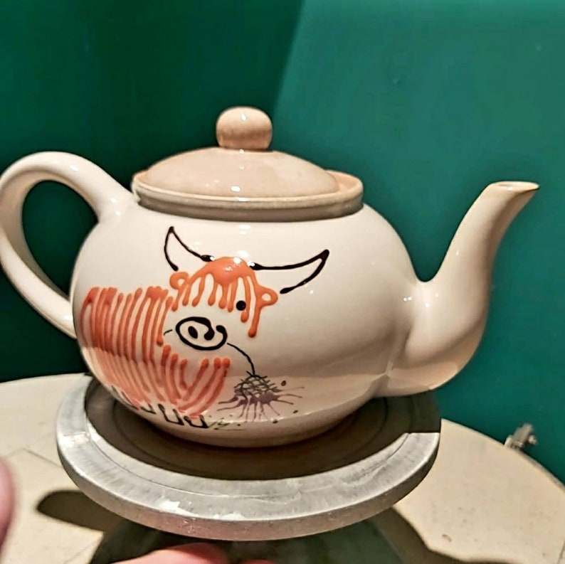 Highland cow teapot large 4 cup teapot, hand painted farmhouse design, gift, wife, girlfriend mother's day birthday wedding Christmas MacCoo orange