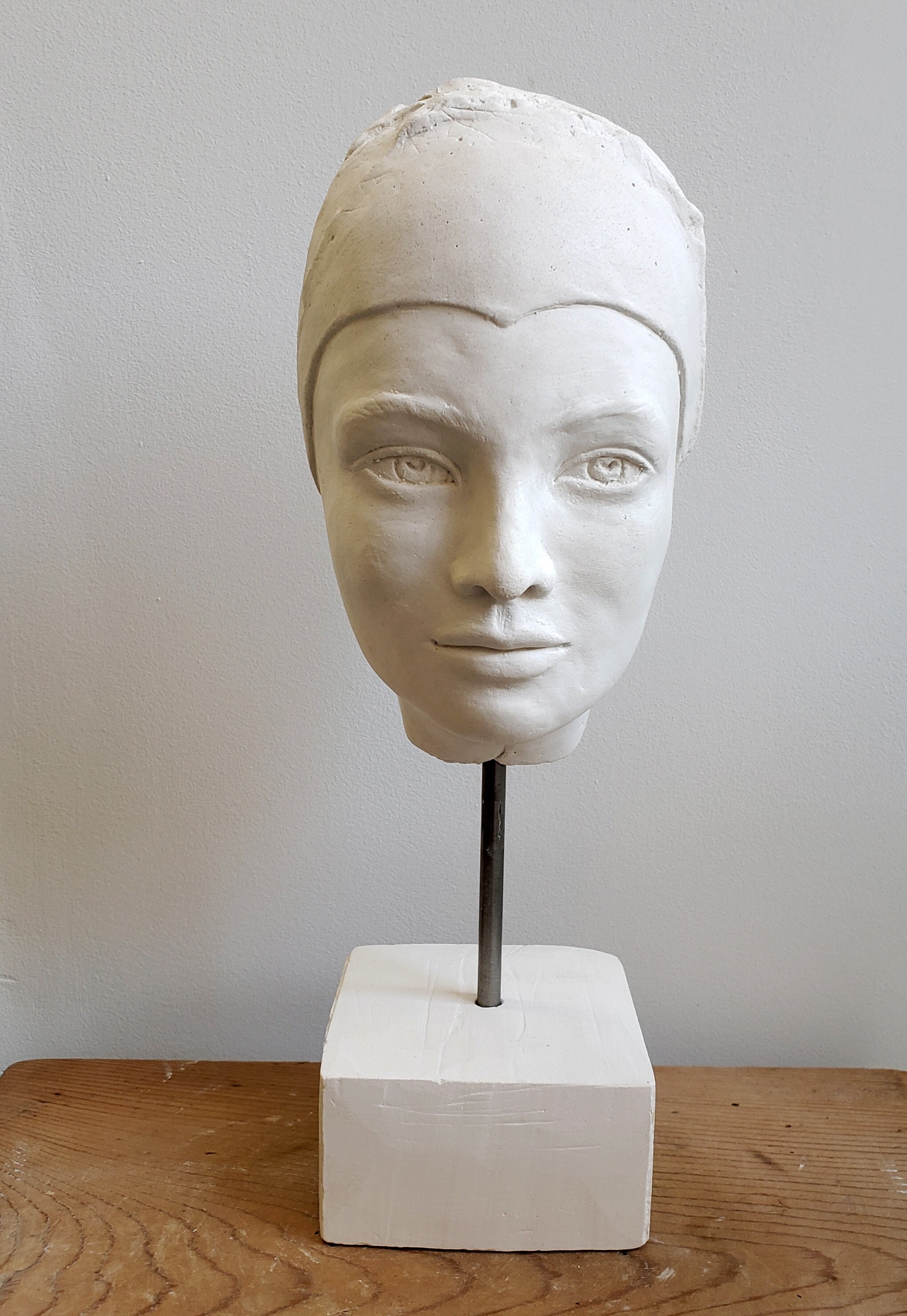 Tête de Femme en Plâtre