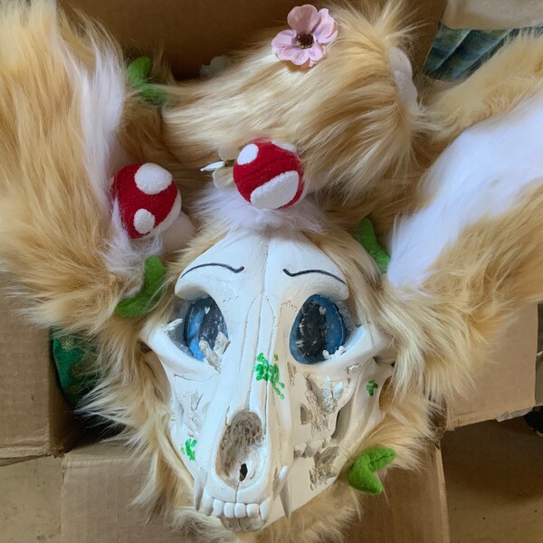 Forest fursuit skull dog!