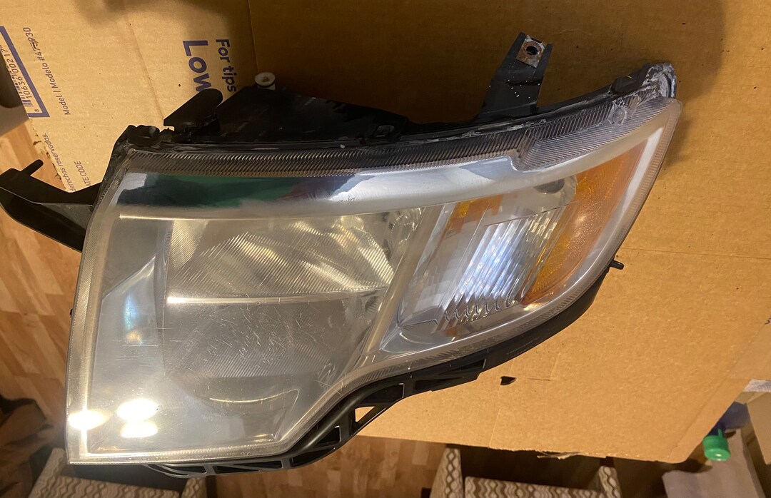 Headlights Assemblies Driver Side Headlight – Halogen With Bulbs – Fits 2007-2010 Ford Edge SE SEL Sport Ford Edge Driver Side Headlight - Foto 4