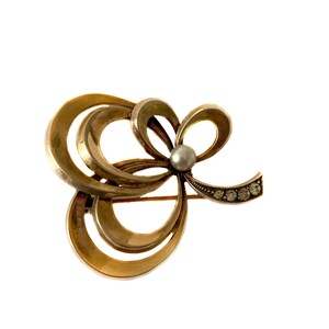 Vintage Retro Pearl Zirconia Brooch
