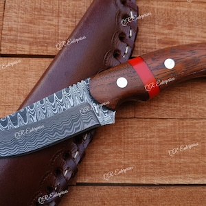Handmade Damascus Bushcraft Knife: Forged Full Tang Blade, Rosewood Oak Handle