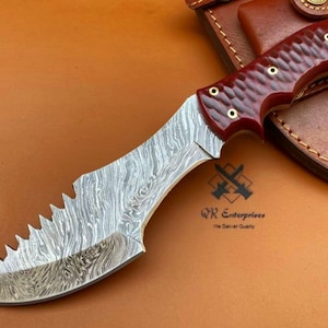 Custom Handmade Damascus Steel Tracker Hunting Knife QR-A26
