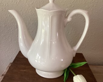 Federalist Ironstone Teapot