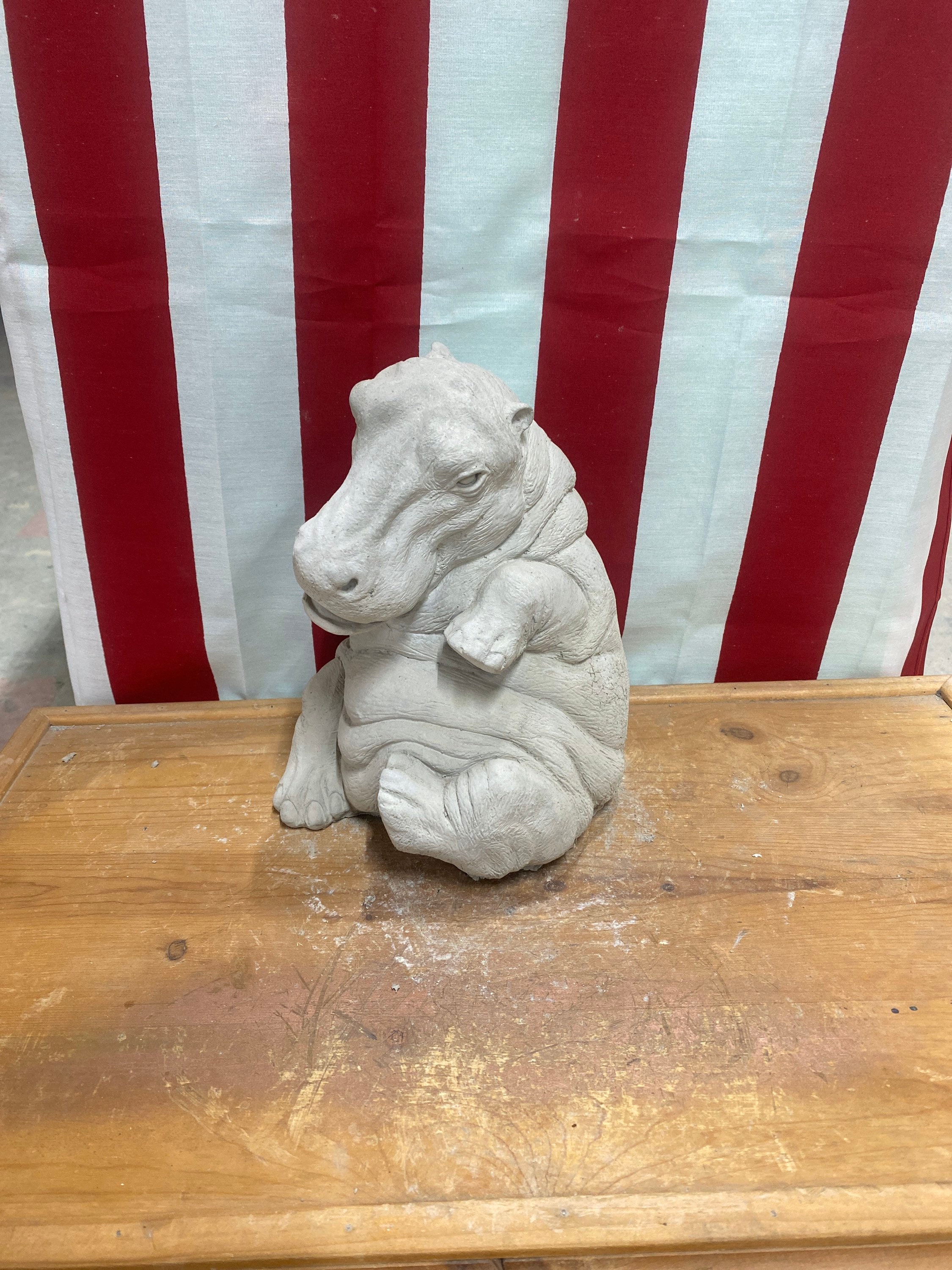 Sitting hippo (hippopotamus) Concrete Statuary