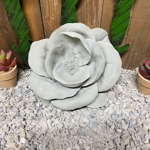 Concrete rose / flower statue indoor/ outdoor home decor