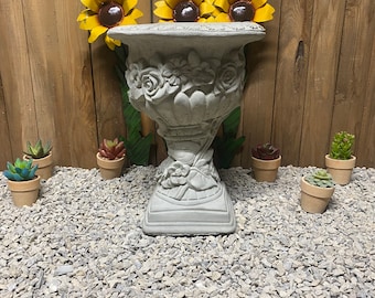 Rose/ flower concrete planter/ vase