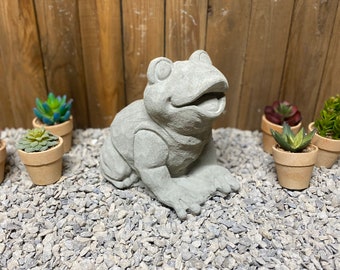 Happy frog statue, concrete handmade home decor, big eye frog / toad