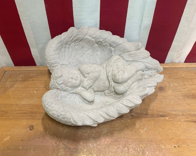 Angel in wings concrete statue garden decor