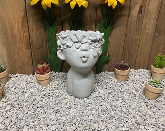 Kissing face head planter/ pucker face concrete statue indoor and outdoor