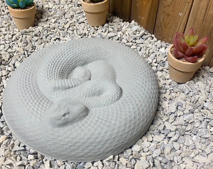 Rattlesnake concrete statue garden decor