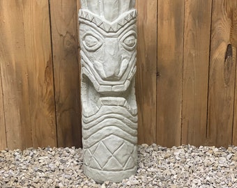 Tiki Totem Pole - Etsy Canada