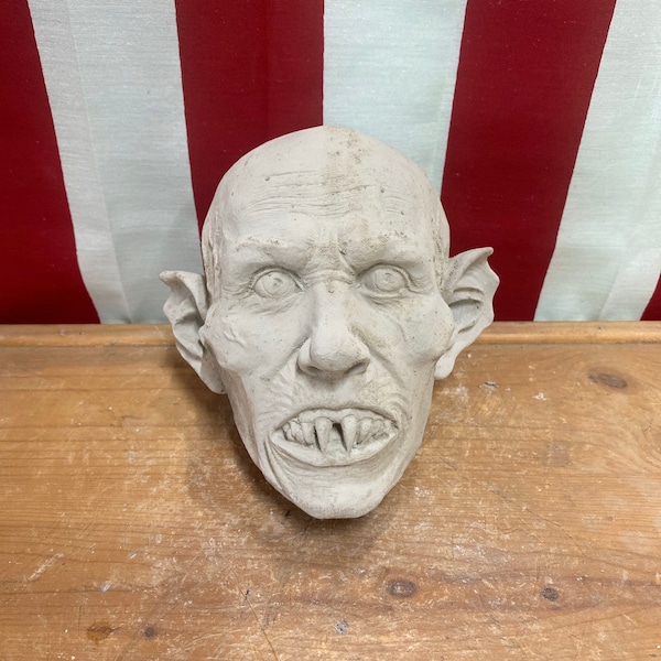 6” vampire head concrete statue