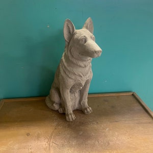 13” German Shepard dog concrete statue garden decor