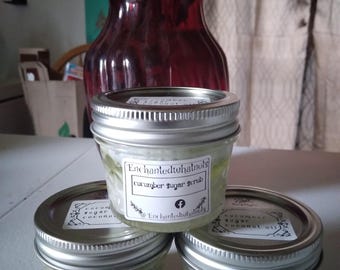 Scrub viso allo zucchero e cetriolo